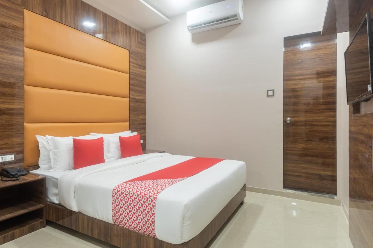 Hotel Blue Executive Near Chhatrapati Shivaji International Airport Mumbai Exterior photo