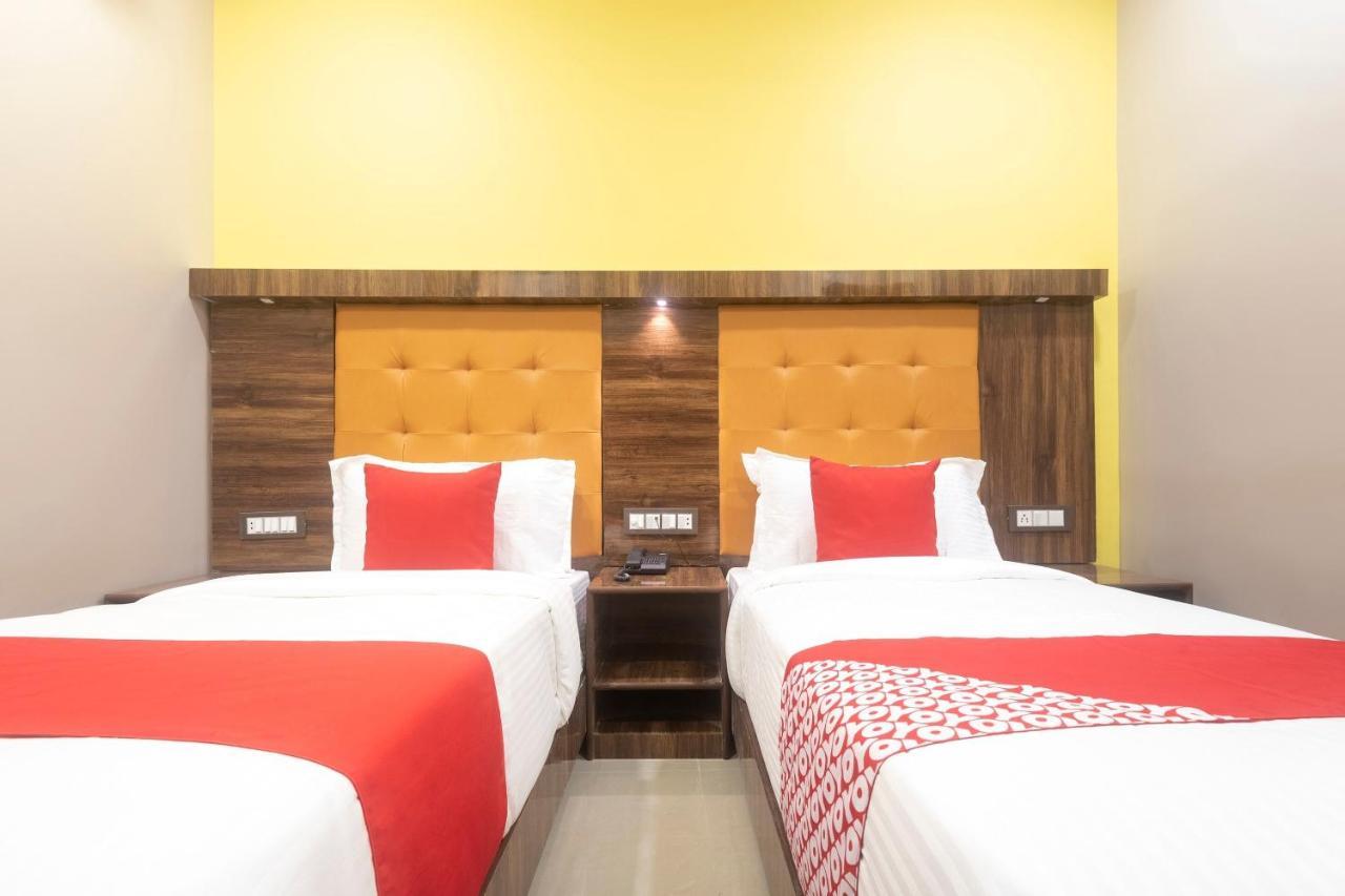 Hotel Blue Executive Near Chhatrapati Shivaji International Airport Mumbai Exterior photo